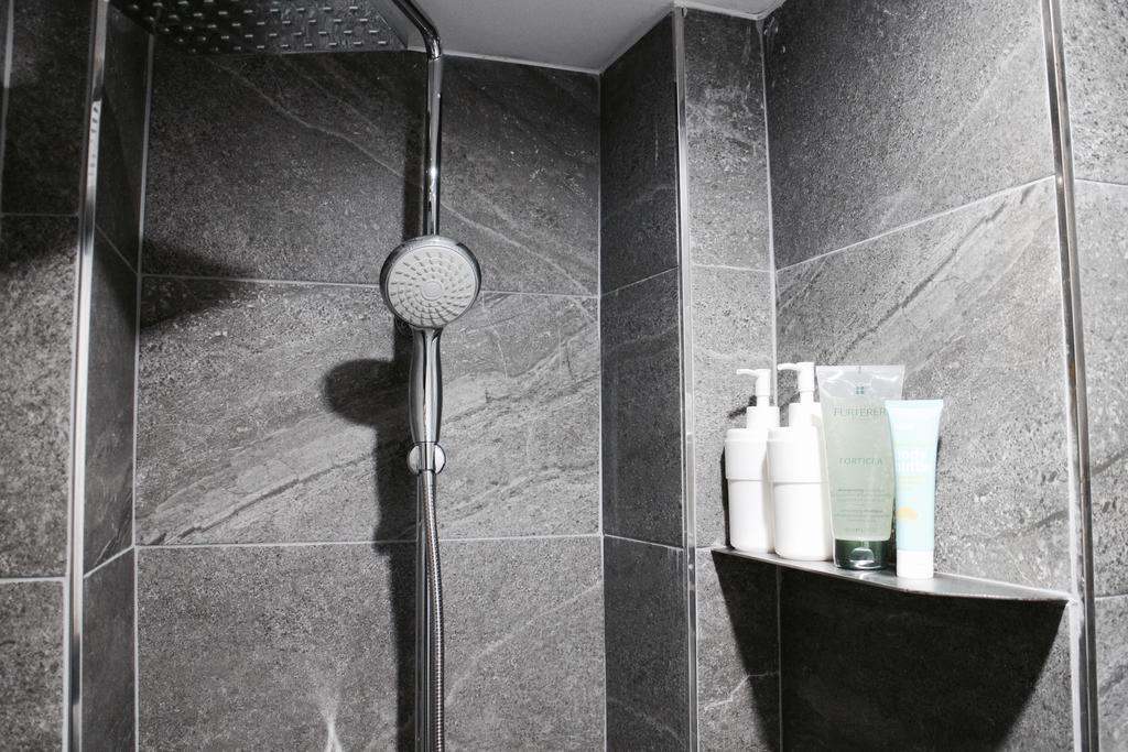 The Simple Stay 1 Сеул Экстерьер фото